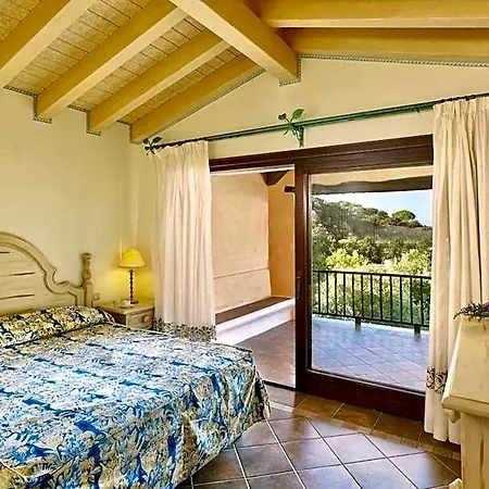 Hotel Giardino Degli Oleandri 3*